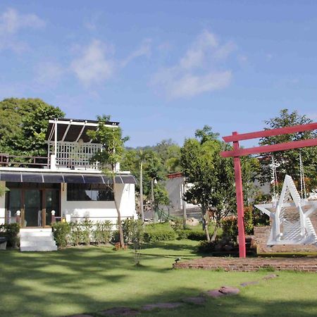 The Banyan Leaf Resort Suan Phueng Luaran gambar